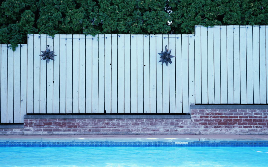 Everything You Need to Know About Pool Fences in Illinois